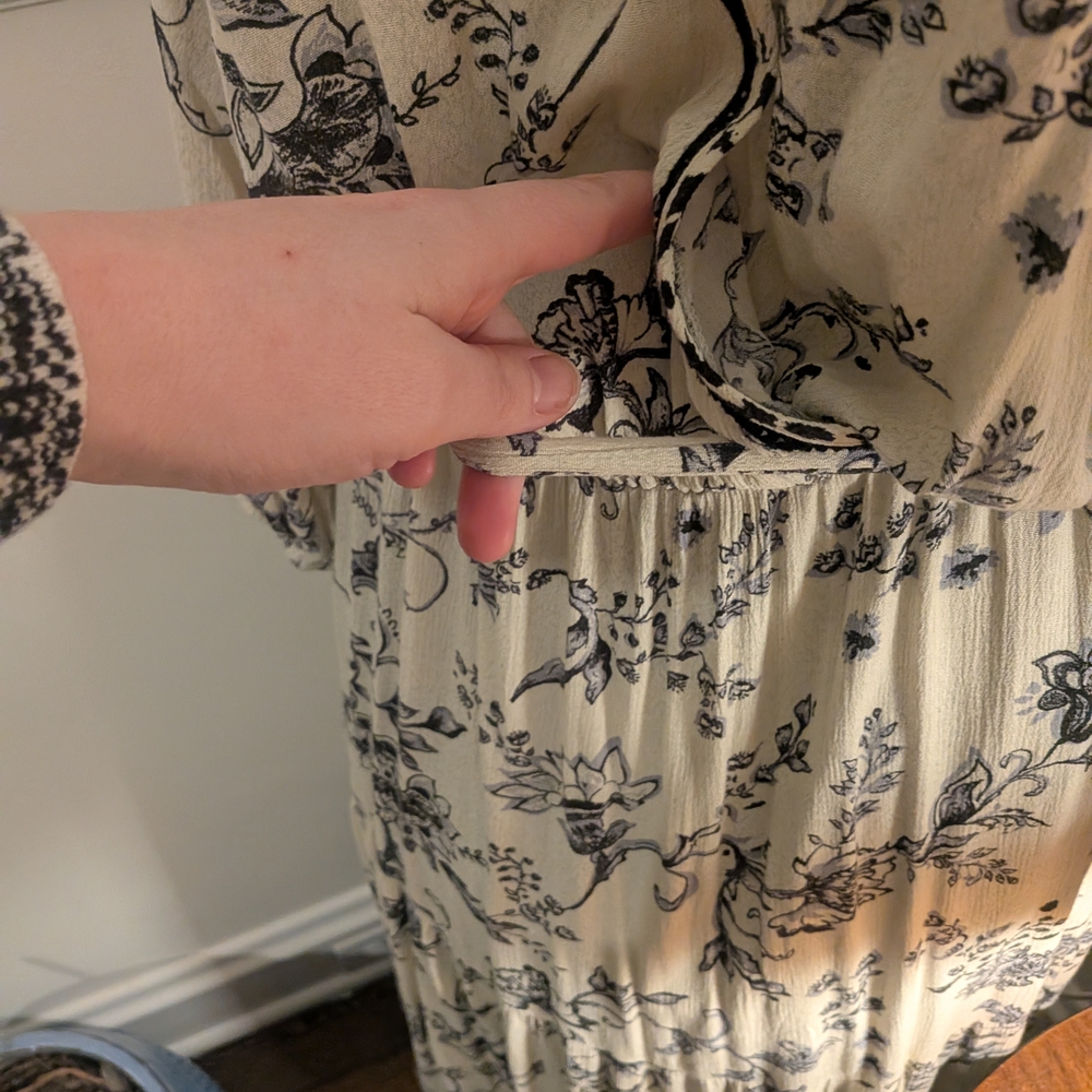 Knox Rose Black and Cream Floral Long Sleeve Dress - Picture 9 of 12